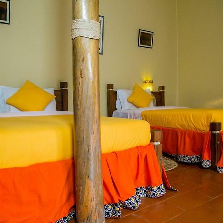 Lake Mulehe Gorilla Lodge Kisoro Bagian luar foto